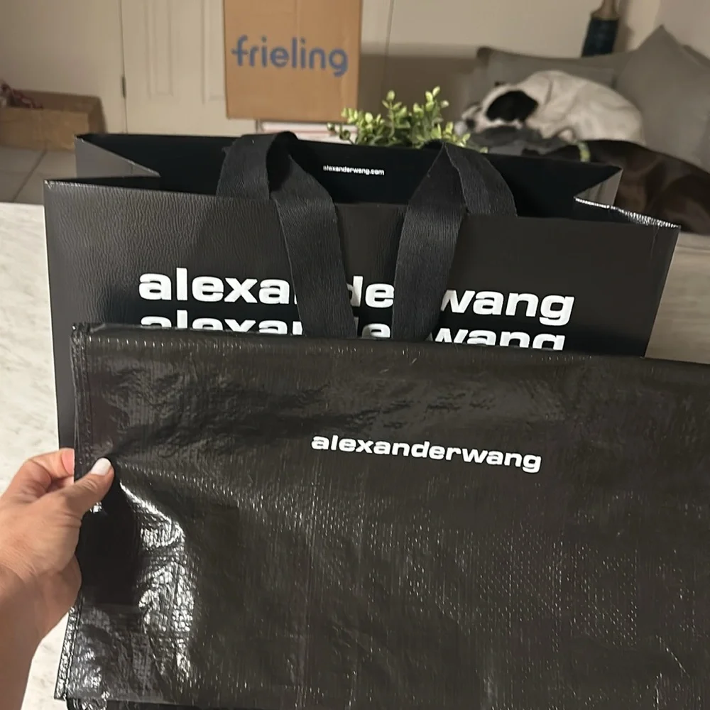ALEXANDERWANG !!!! Shopping bag + bag for SALE !!!!🖤⚪️